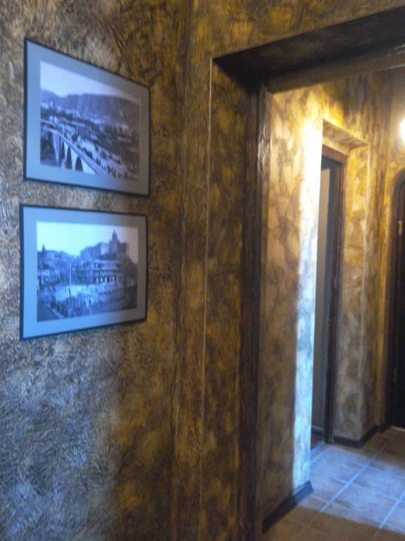 Tbilisi Art Apartment ภายนอก รูปภาพ