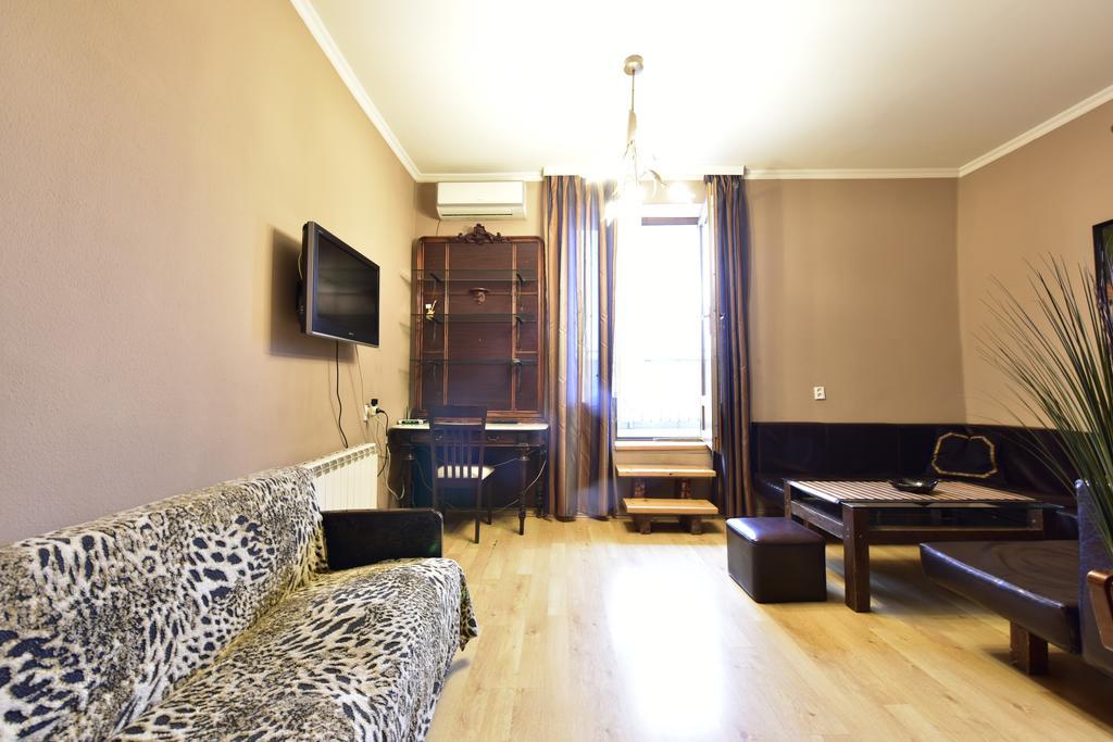Tbilisi Art Apartment ภายนอก รูปภาพ