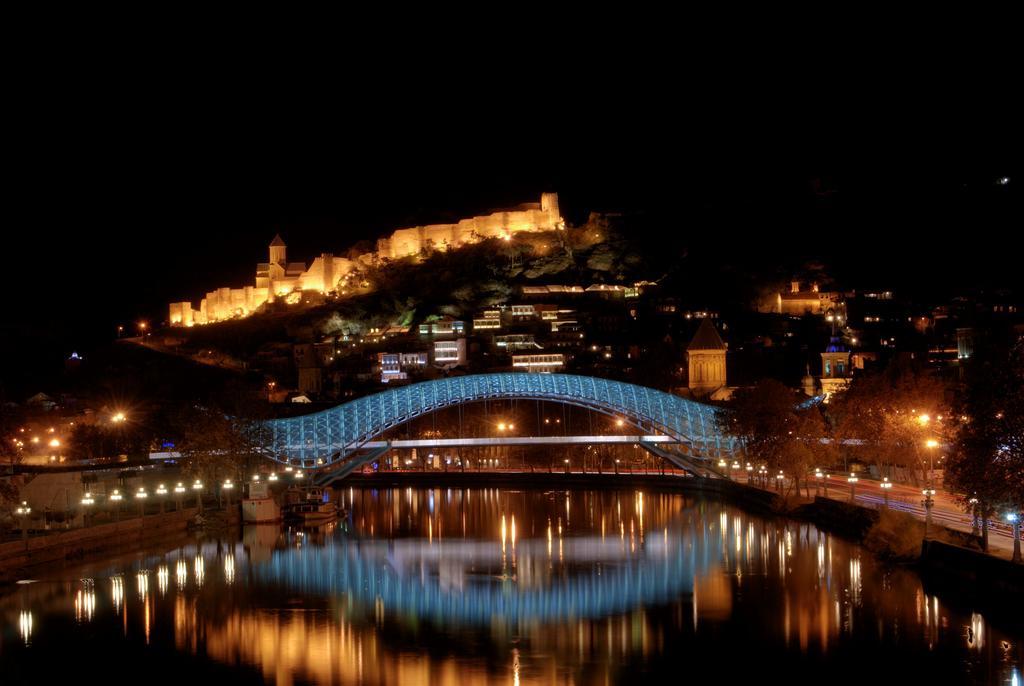 Tbilisi Art Apartment ภายนอก รูปภาพ